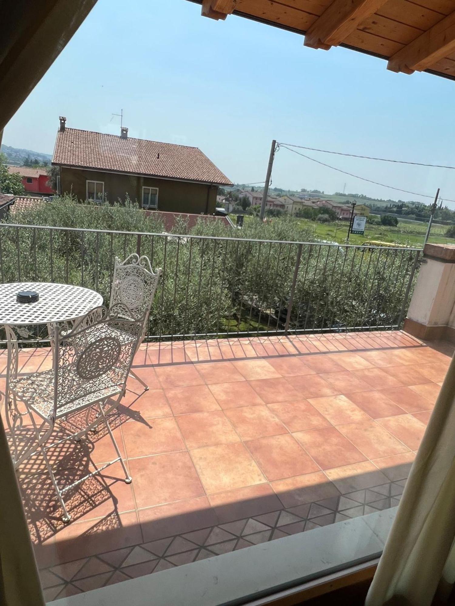 Residence Ulivi Cavaion Veronese Exterior photo